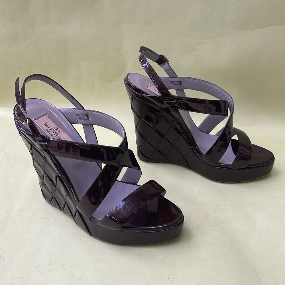 Dark brown Valentino Garavani patent leather shoes